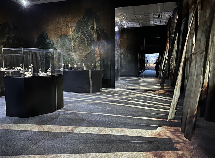 聚焦《永恒的祭献：中国古代青铜礼器》大展（11）：镜子的妙用