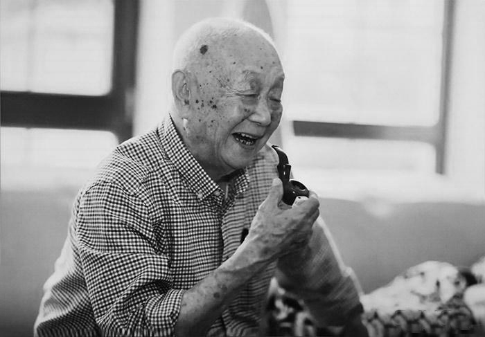 “你想我，就看看天、看看云嘛”——顽童黄永玉，一路走好