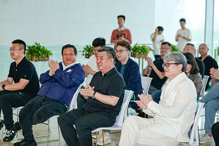 风拂大地——王建国携写意油画作品登陆上海