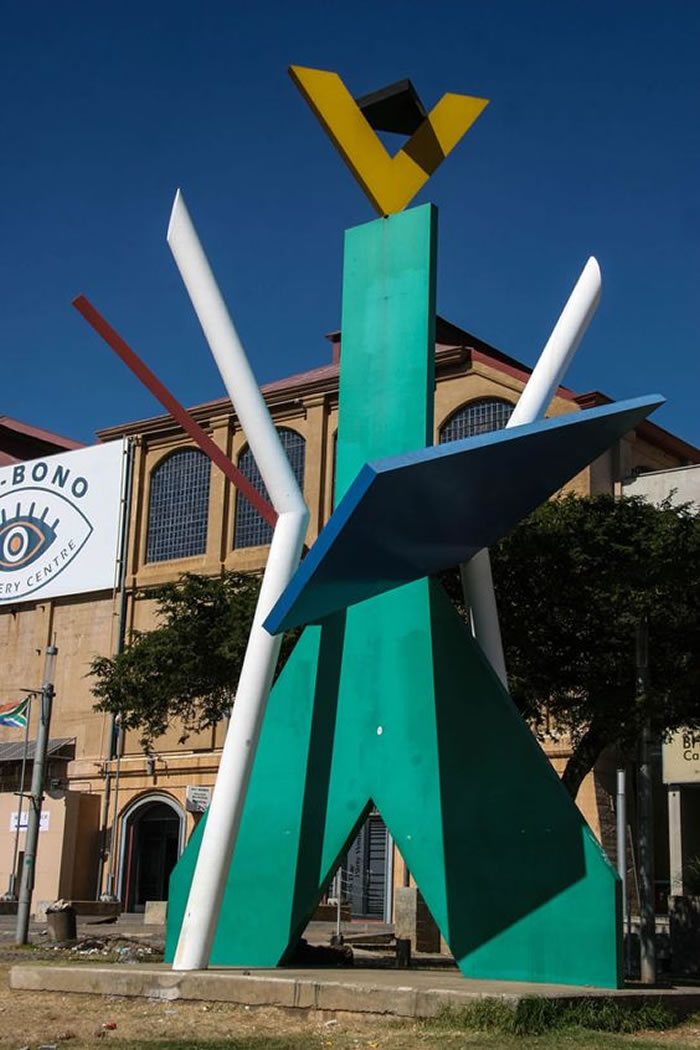 南非公共艺术的关切：英雄、历史与日常生活