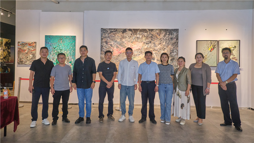 “万物生-王德晓作品展”亮相山东齐河万达广场