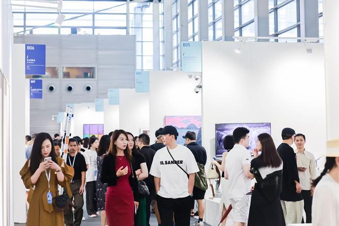 十年了，深圳的艺术生态发展到了什么地步？