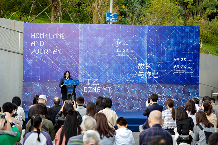 《故乡与旅程——丁乙个展》开幕:“十示”和“星座”交相辉映
